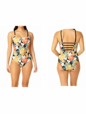 Hurley Caribbean Dreamin Black
Tropical Floral  One Piece Swimsuit Size Small